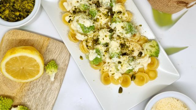 Pâtes au chou romanesco et au citron