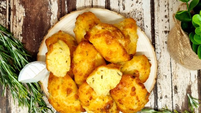 Madeleines chèvre et romarin