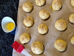 Petits pains fourrés à la scamorza fumée