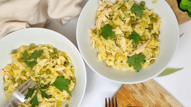 Orzotto au petits pois, poireau et poulet