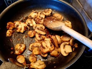 Ballottines de dinde aux châtaignes et champignons