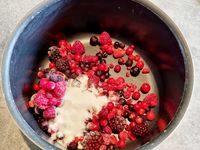 Babka aux fruits rouges