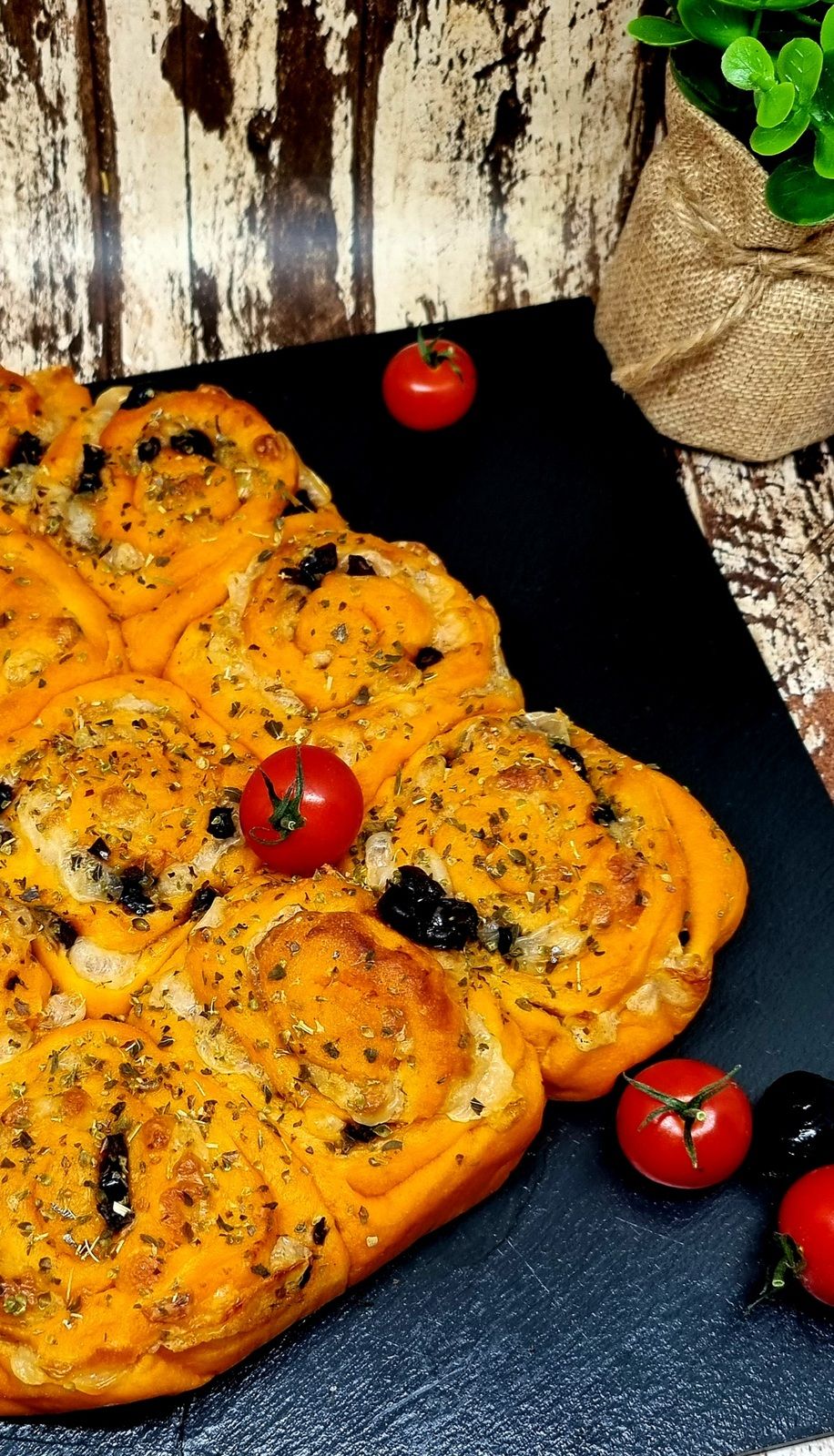 Rolls tomate olives et mozza