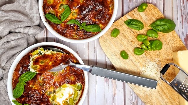 Clafoutis de fèves au basilic et parmesan