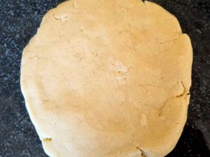 Tarte rhubarbe et crumble de pistache