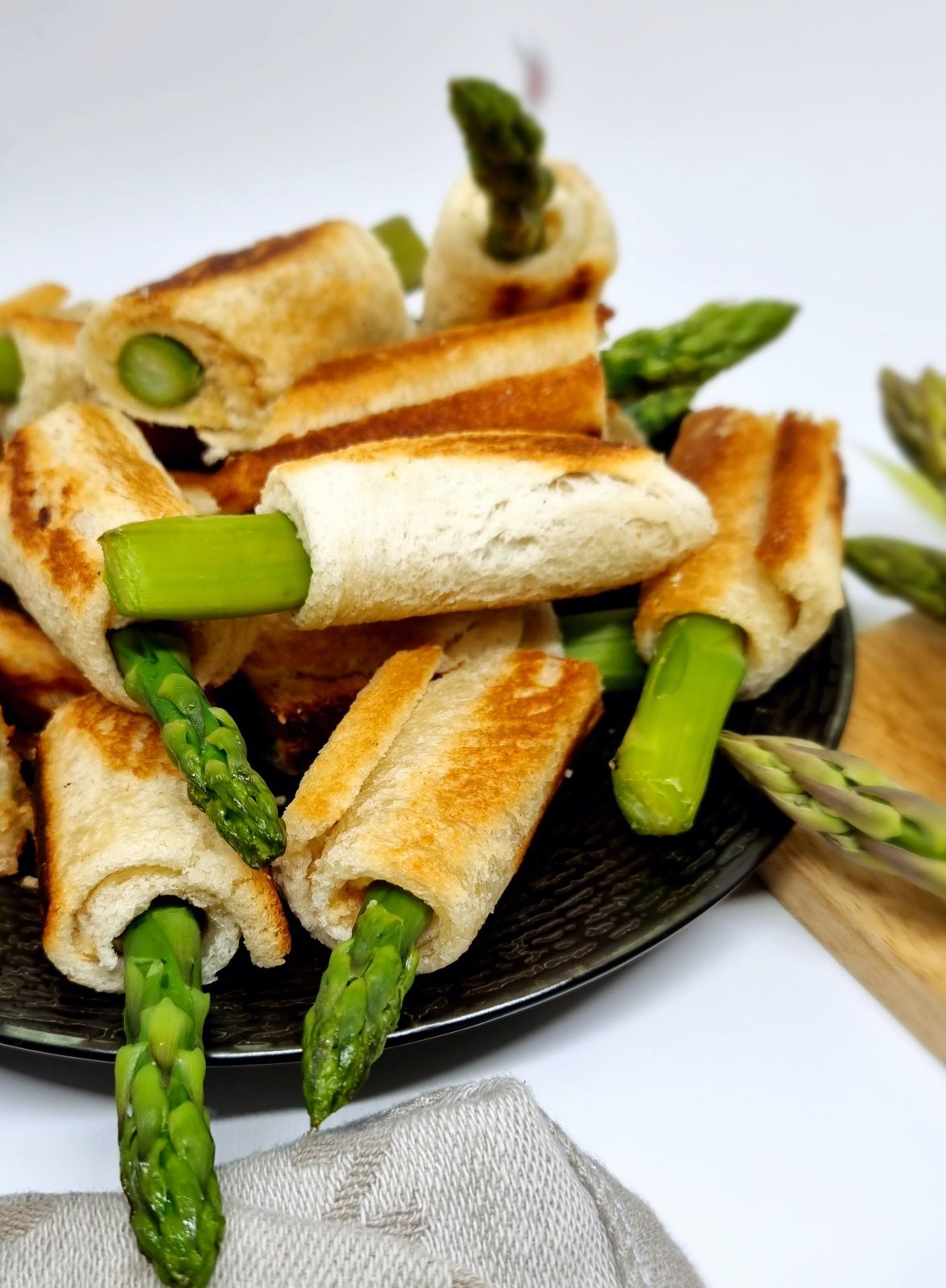 Rouleaux d'asperges vertes