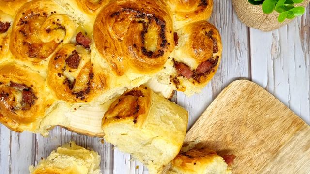 Brioche à la saucisse