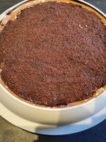 Entremet chocolat noir, citron vert, framboises