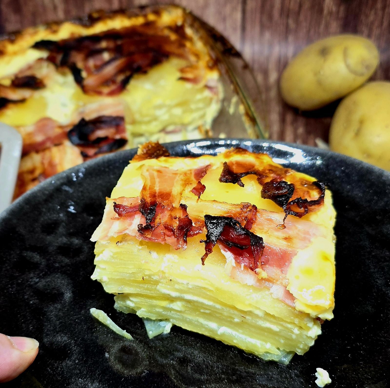 Gâteau de pommes de terre à la poitrine fumée