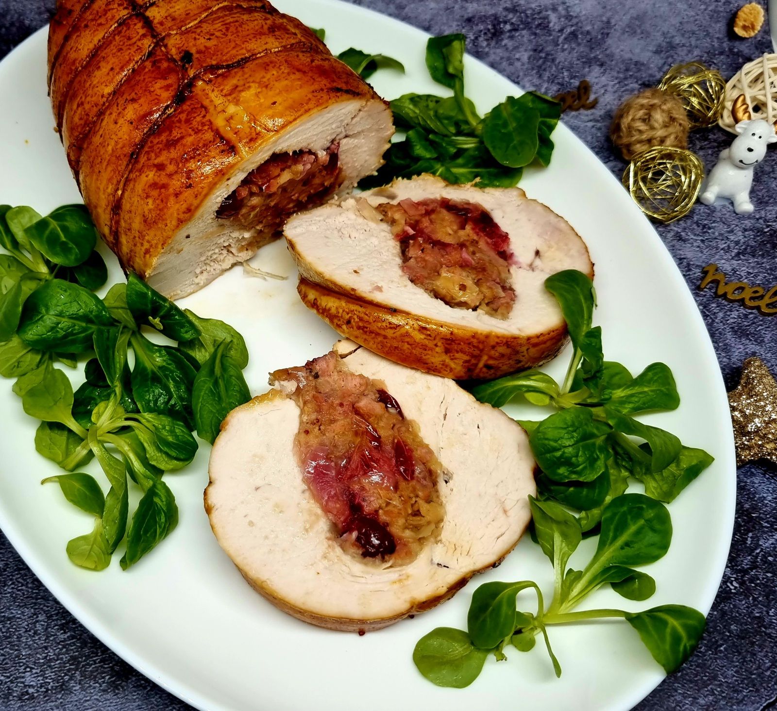 Rôti de dinde farci