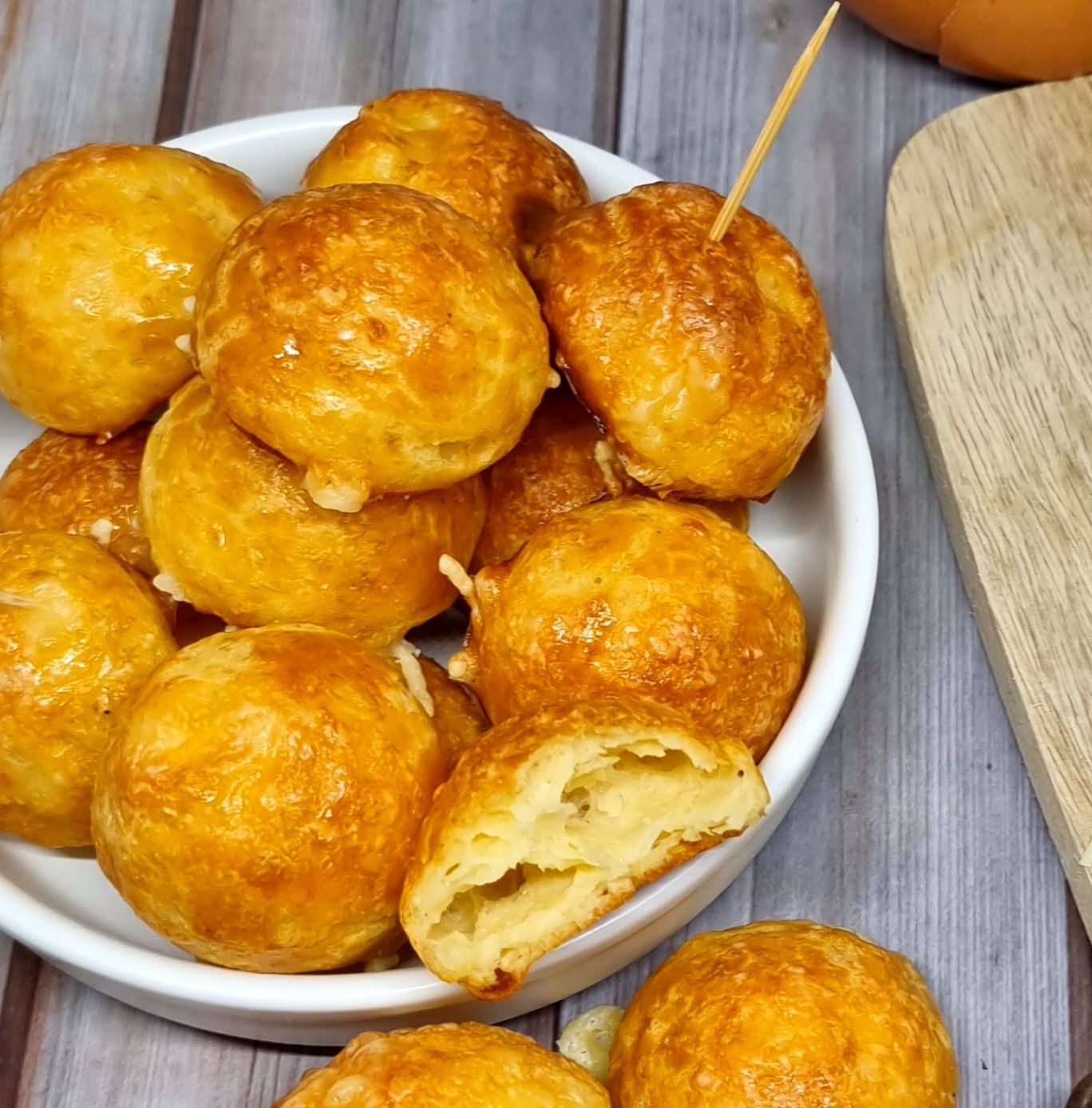 Gougères au cantal