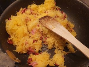 Courge spaghetti à la carbonara