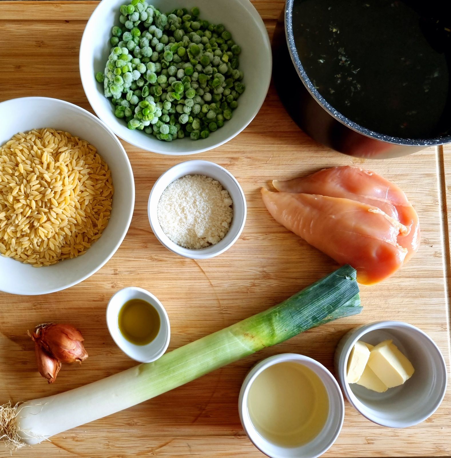 Orzotto au petits pois, poireau et poulet