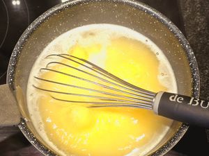 Bouillon d'épinards et maïs et boulettes de polenta