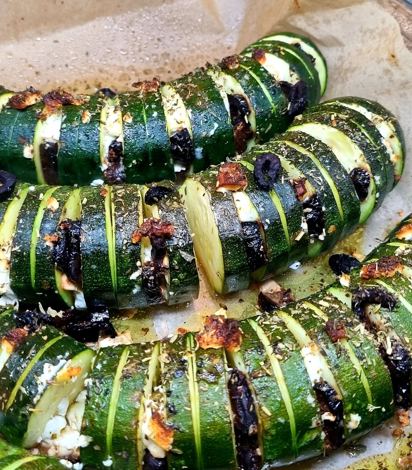 Courgettes hasselback feta et olives