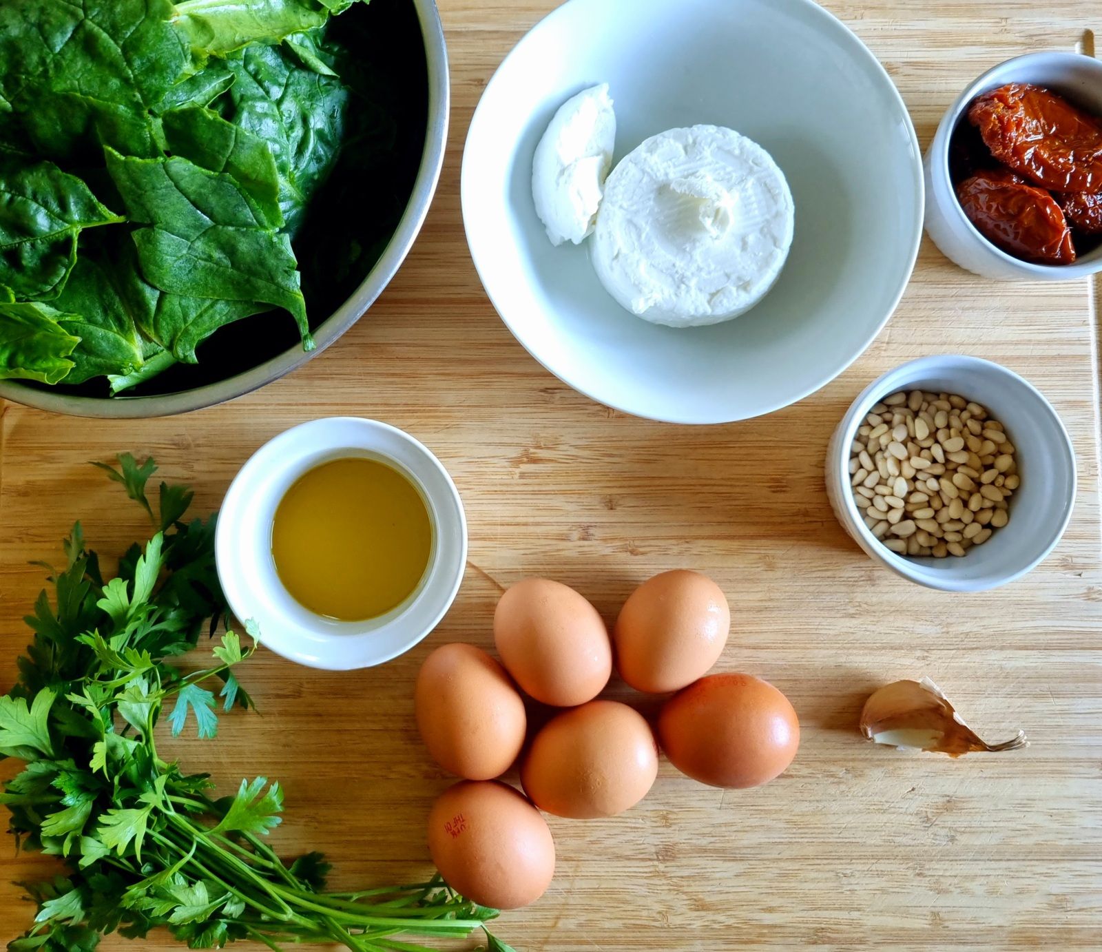 Omelette roulée épinards et tomates séchées