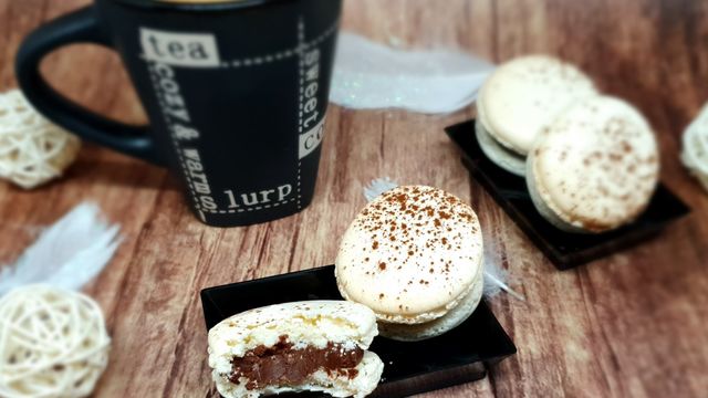 Macarons chocolat noir et fleur de sel