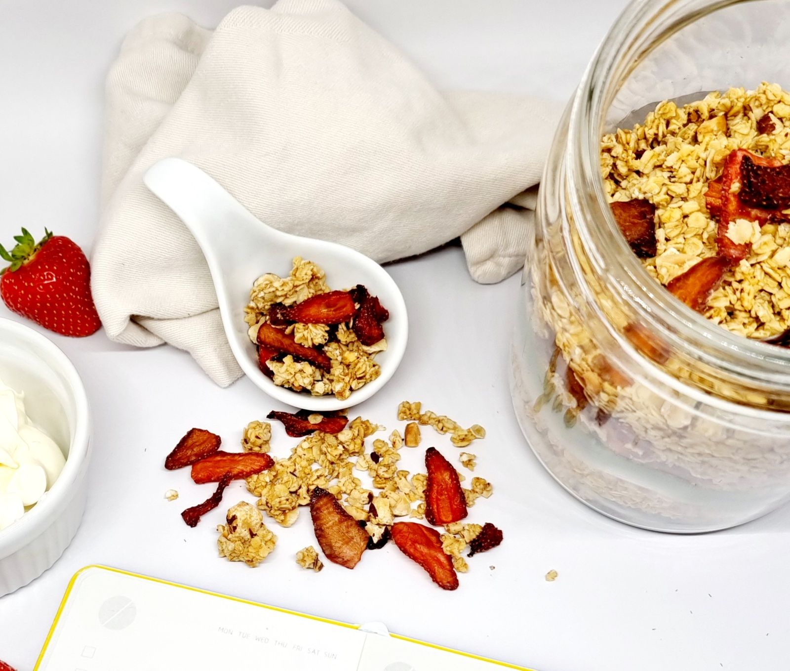 Granola aux fraises séchées