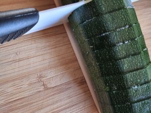 Courgettes hasselback feta et olives