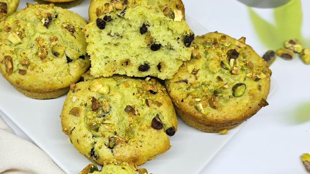 Muffins avocat, chocolat et pistaches