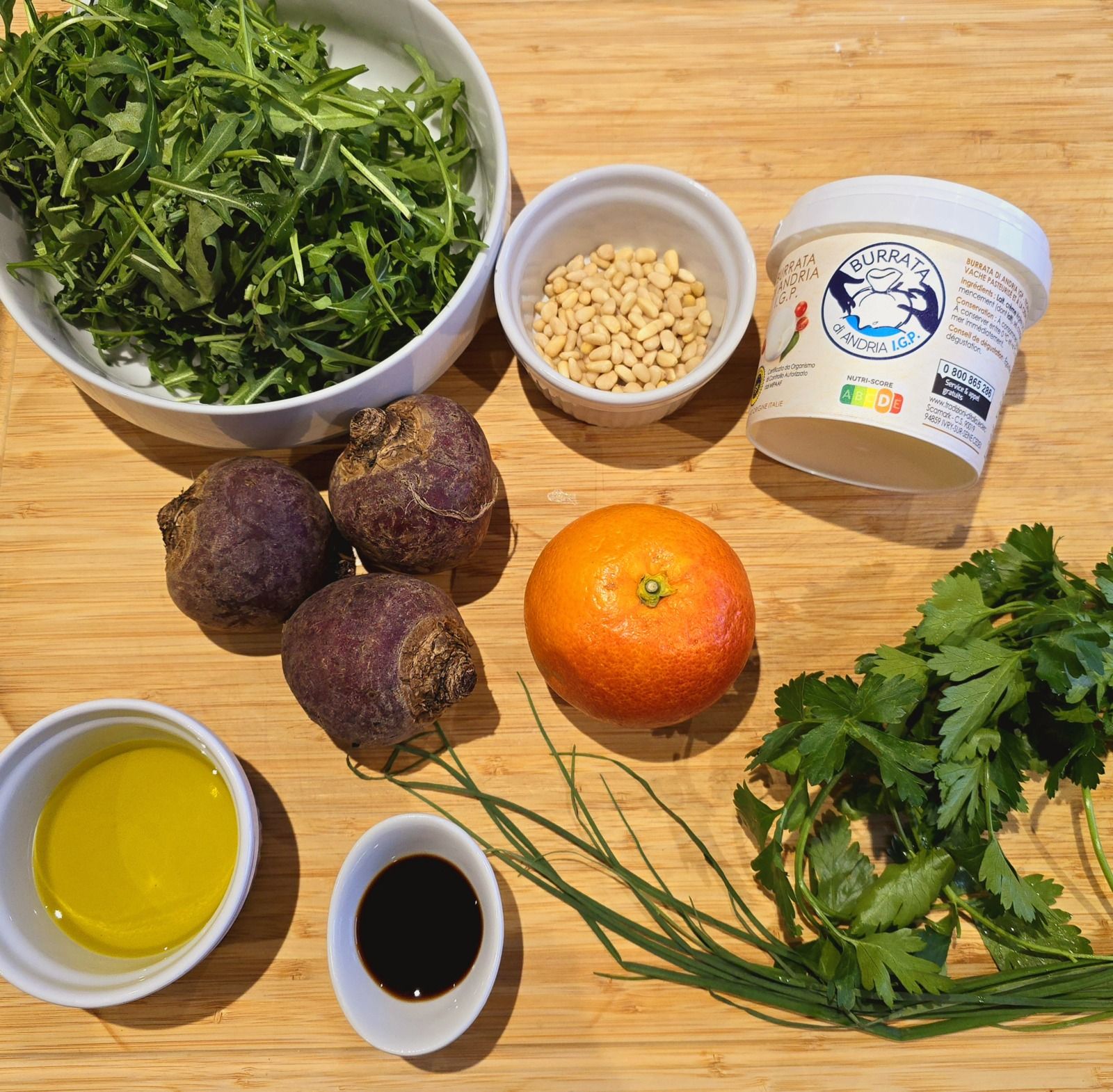 Salade de betteraves rôties, orange sanguine et burrata