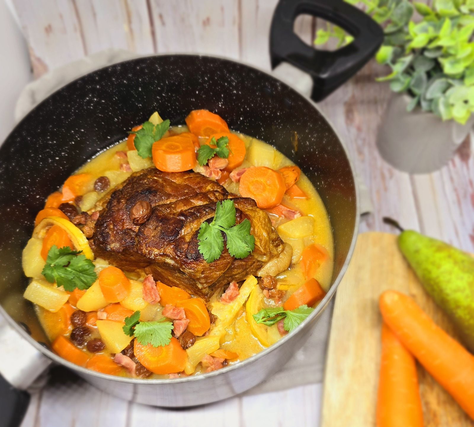 Échine de porc aux poires et aux raisins