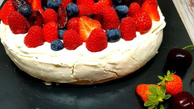 Pavlova aux fruits rouges