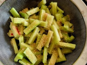 Cobbler fraises et rhubarbe