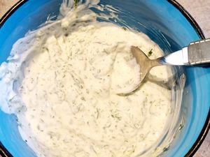 Une botte de carottes fanes