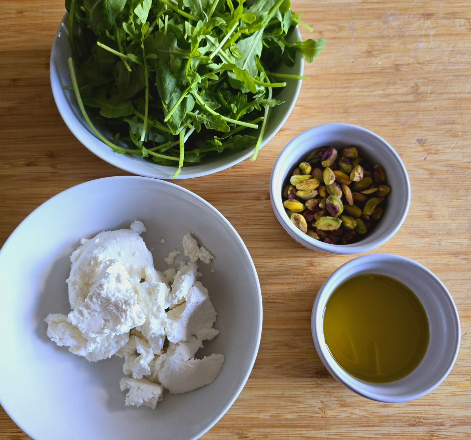 Tartinade de chèvre à la roquette et aux pistaches