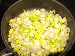 Quiche sans pâte patates douces, poireaux et chèvre