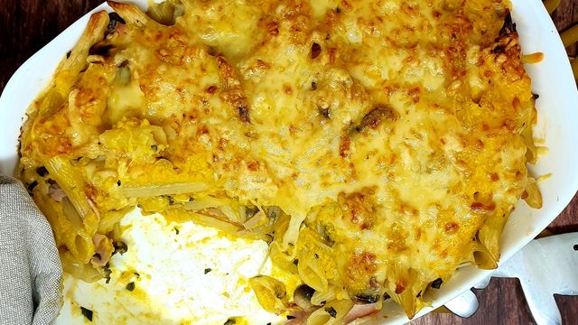Gratin de pennes aux champignons, sauce potimarron