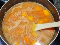 Soupe de lentilles corail et potimarron