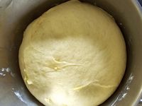 Brioche aux pralines roses