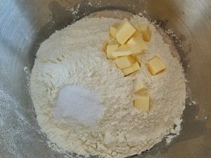 Pain brioché roulé au matcha