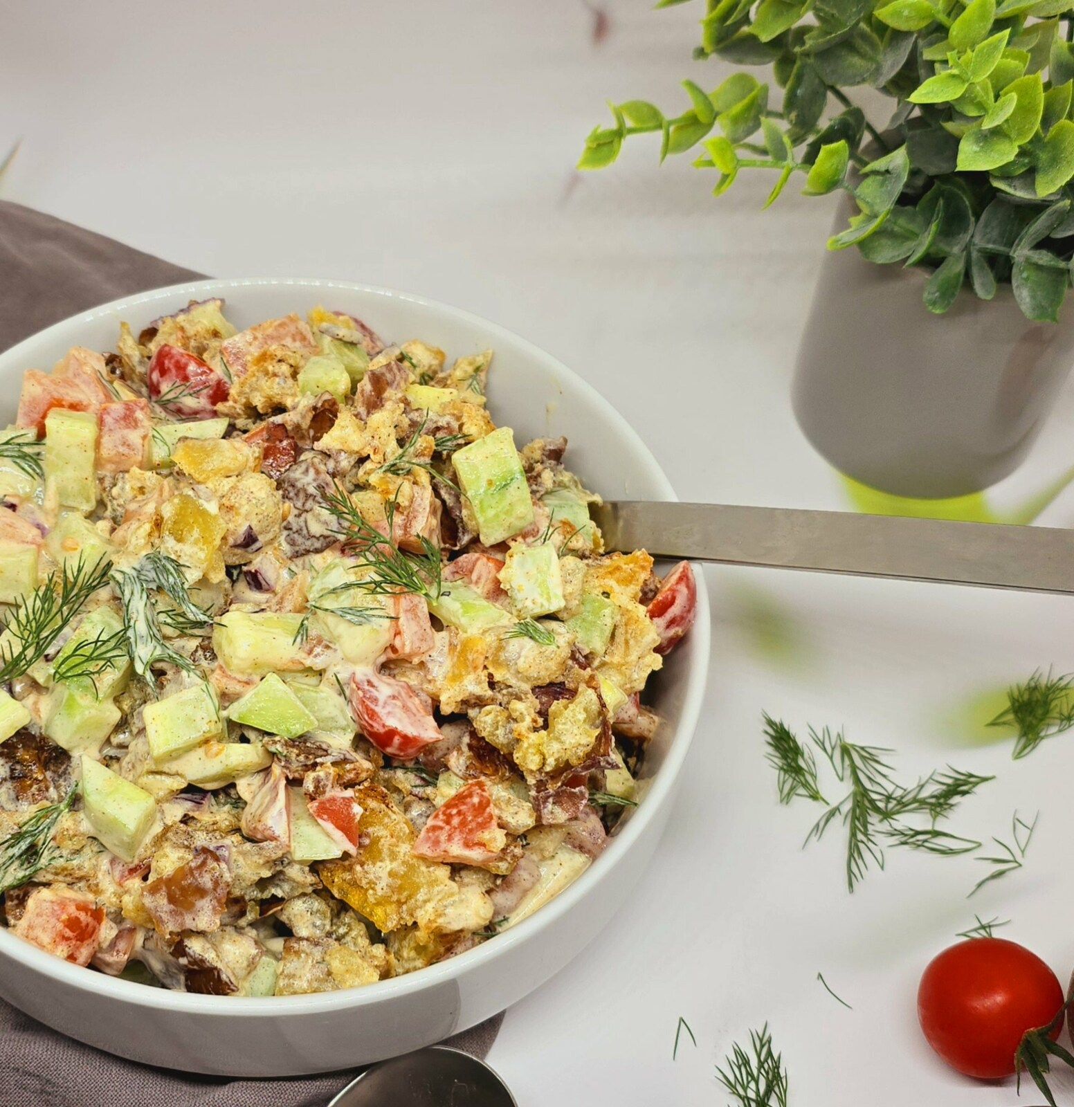 Salade de smashed potatoes et légumes