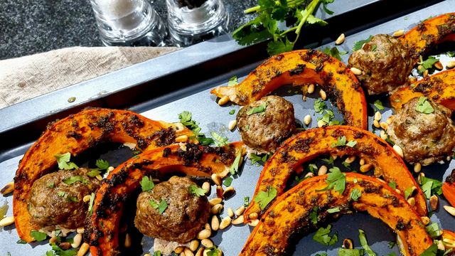 Potimarron rôti aux boulettes 