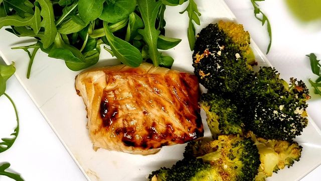 Cabillaud teriyaki et brocolis rôtis