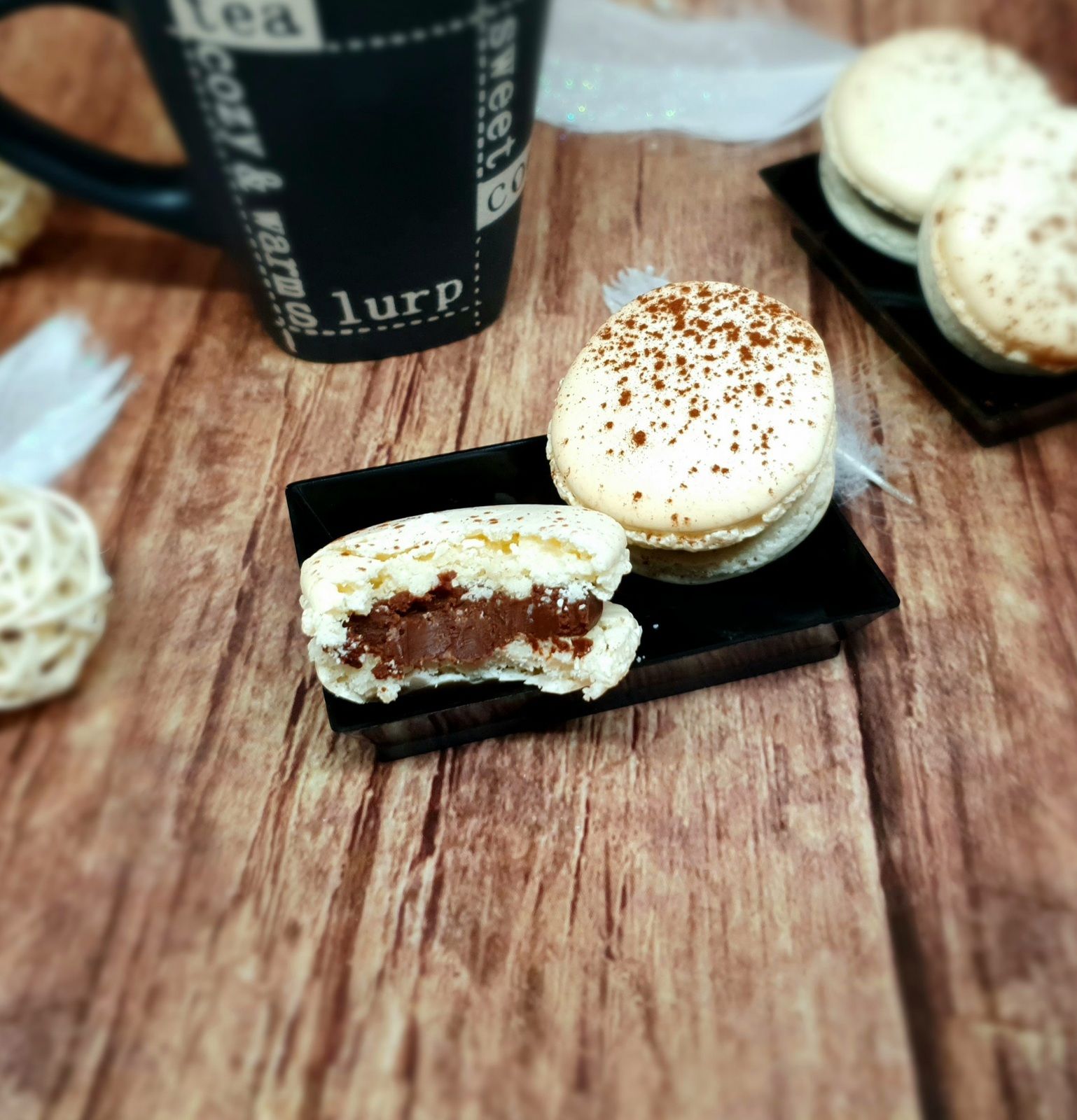 Macarons chocolat noir et fleur de sel