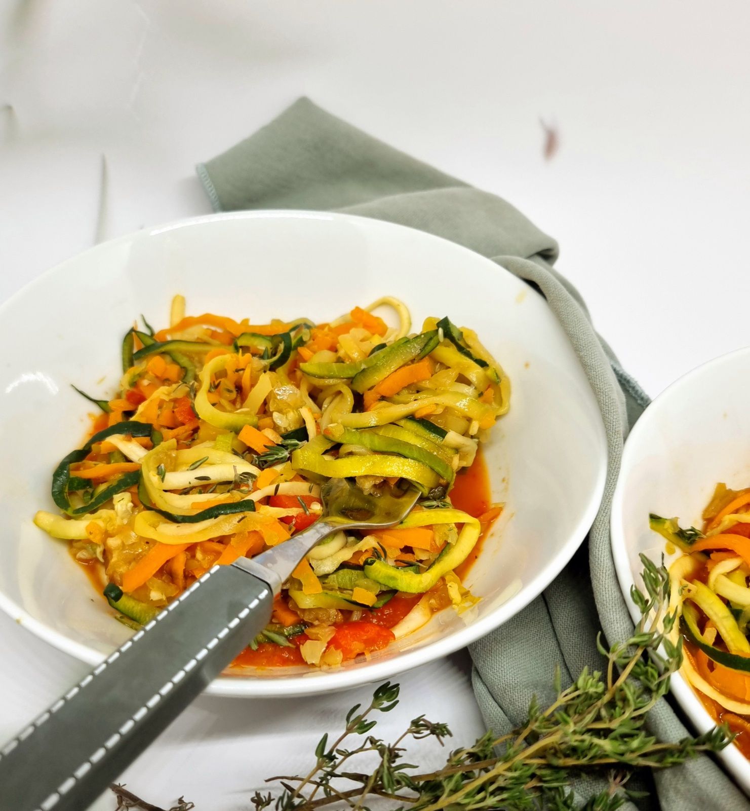 Spaghettis de légumes sauce poivron