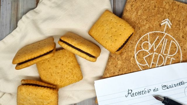 Biscuits fourrés au chocolat