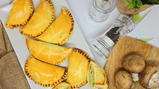 Empanadas petits pois et champignons