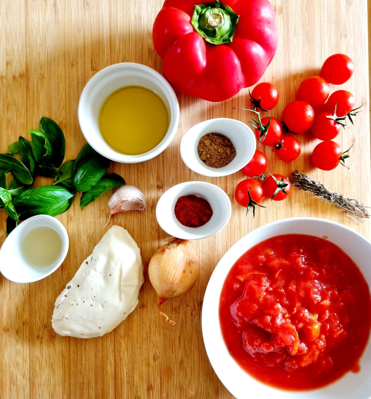 Gratins de poivrons, tomates et halloumi