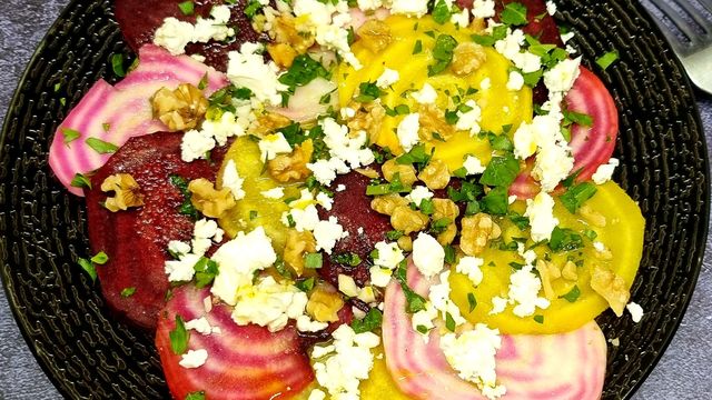 Carpaccio de betteraves à la fêta