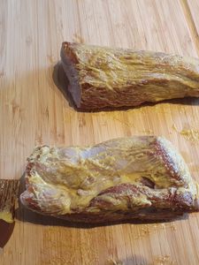 Filet mignon de porc en croûte d'herbes