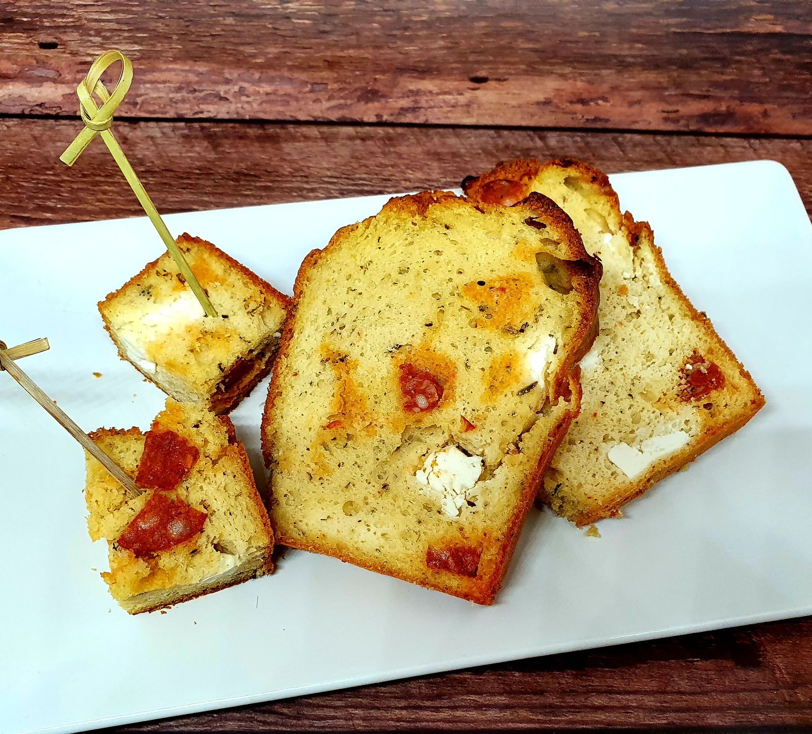 Cake au chorizo et à la fêta