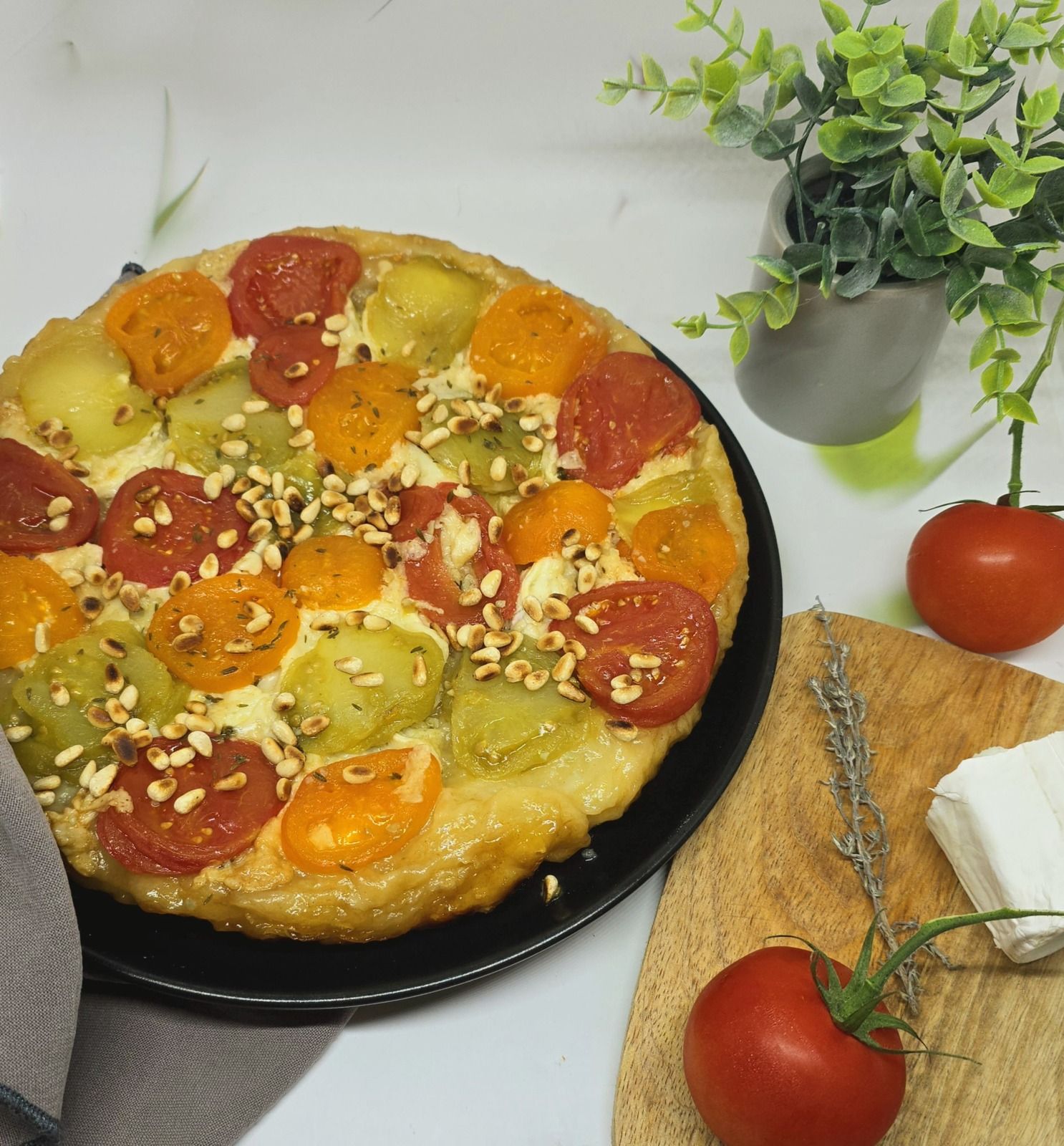 Tatin à la tomate et au chèvre