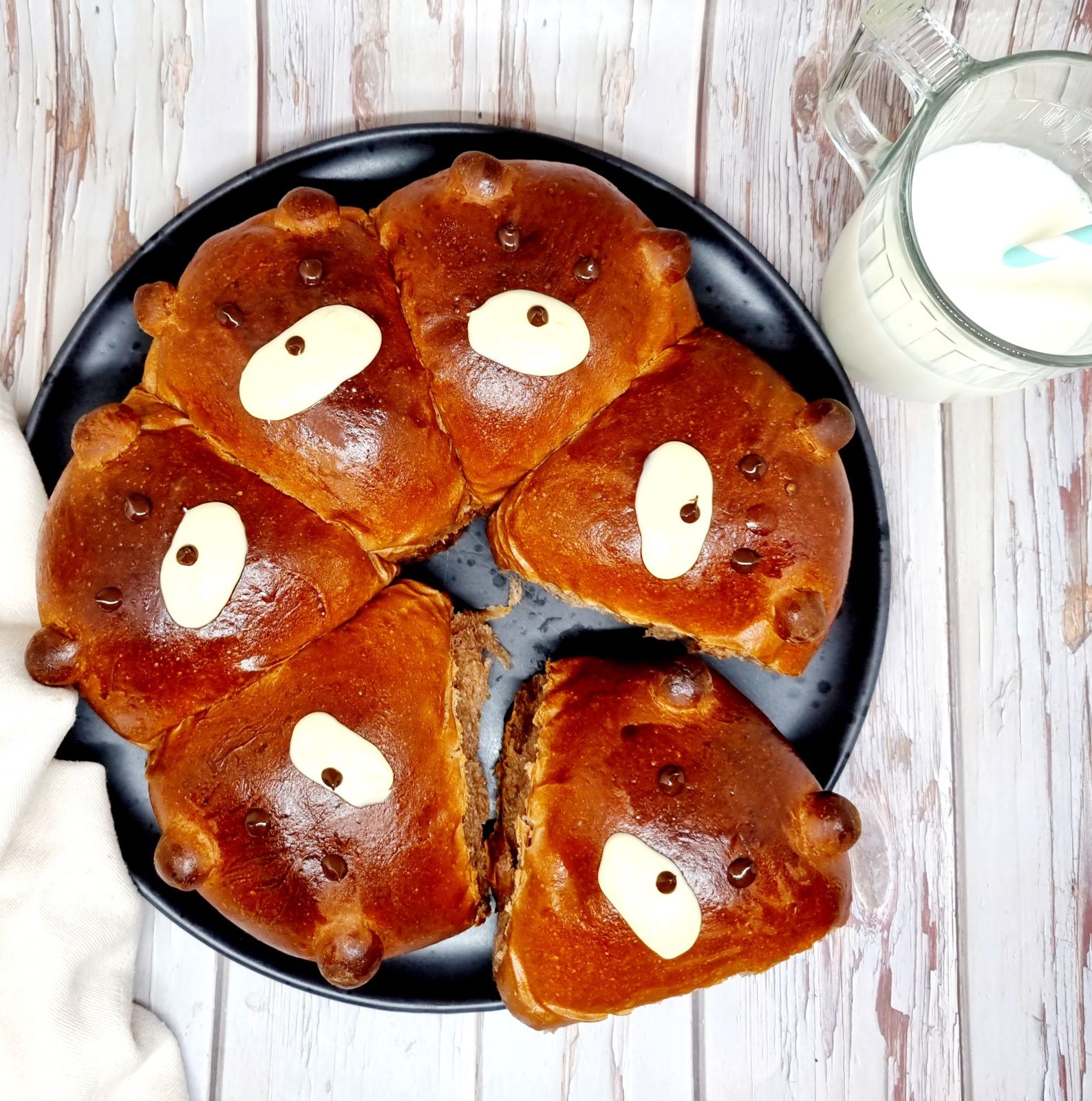 Pains au lait au cacao