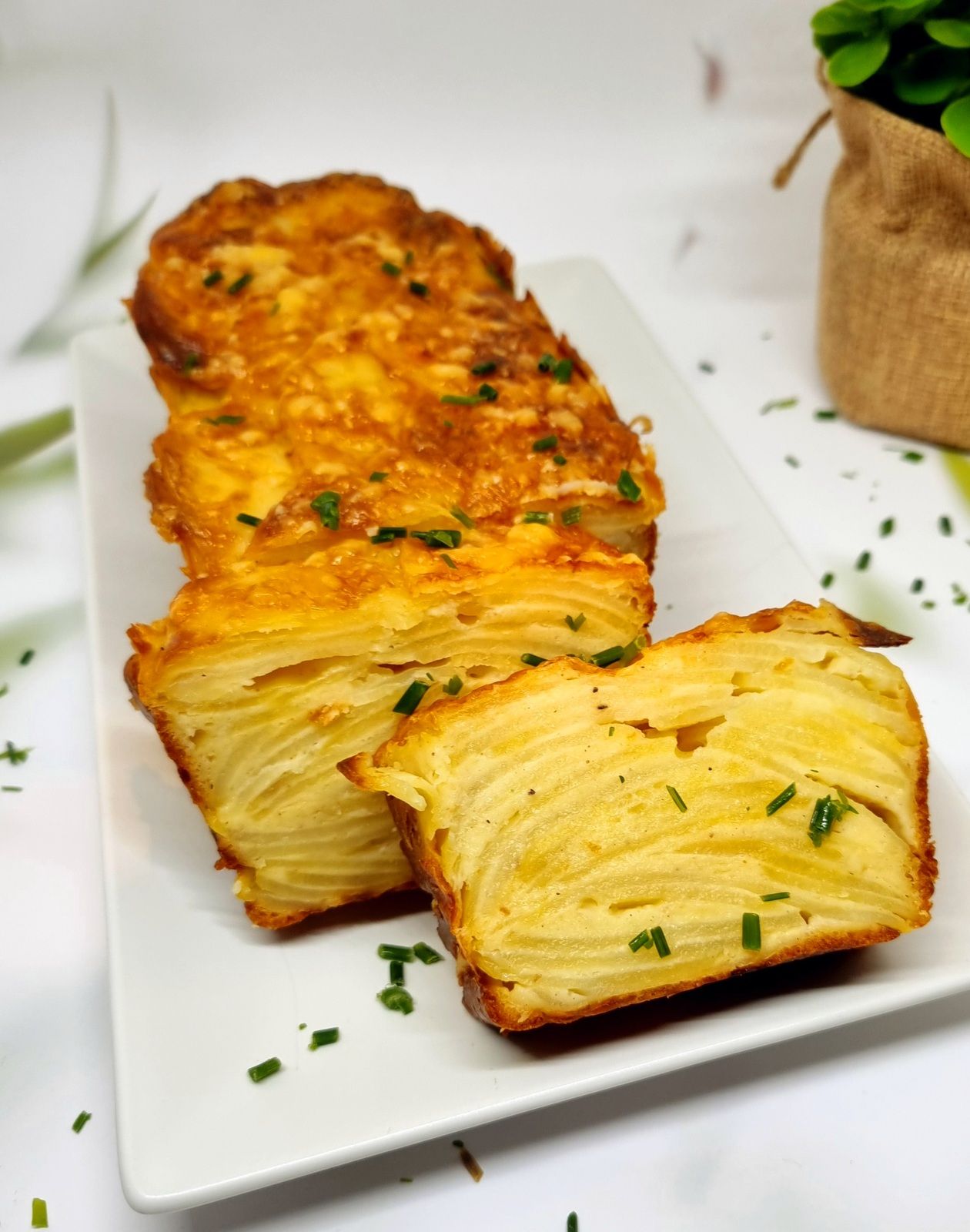 Gâteau invisible pommes de terre et comté