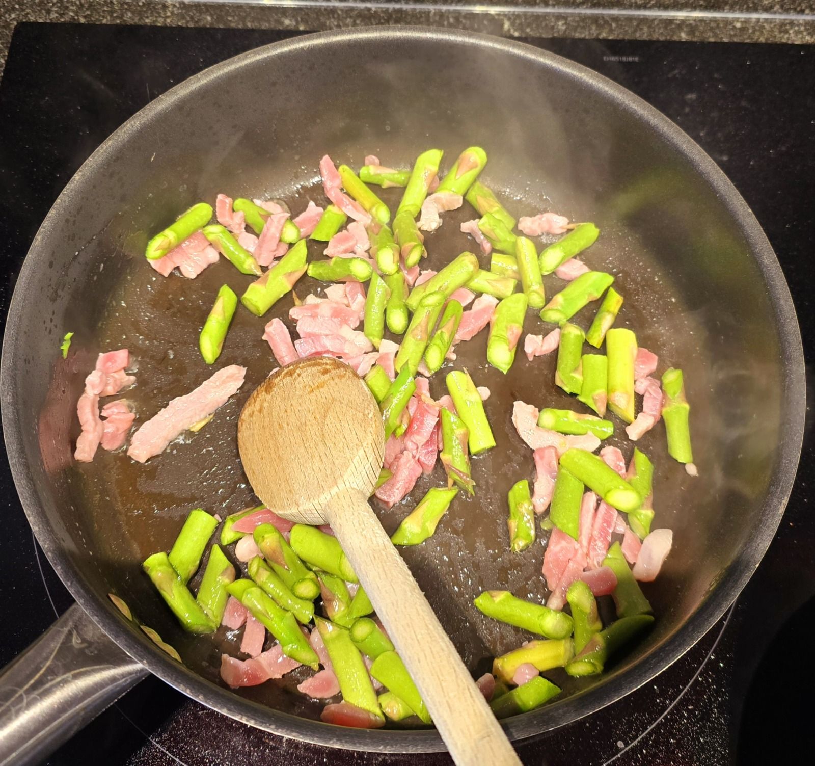 Linguines aux asperges